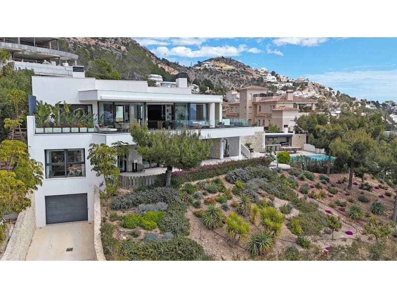 Chalet de 4 habitaciones en Altea en venta con piscina - 3.150.000 € (Ref: 9851214)