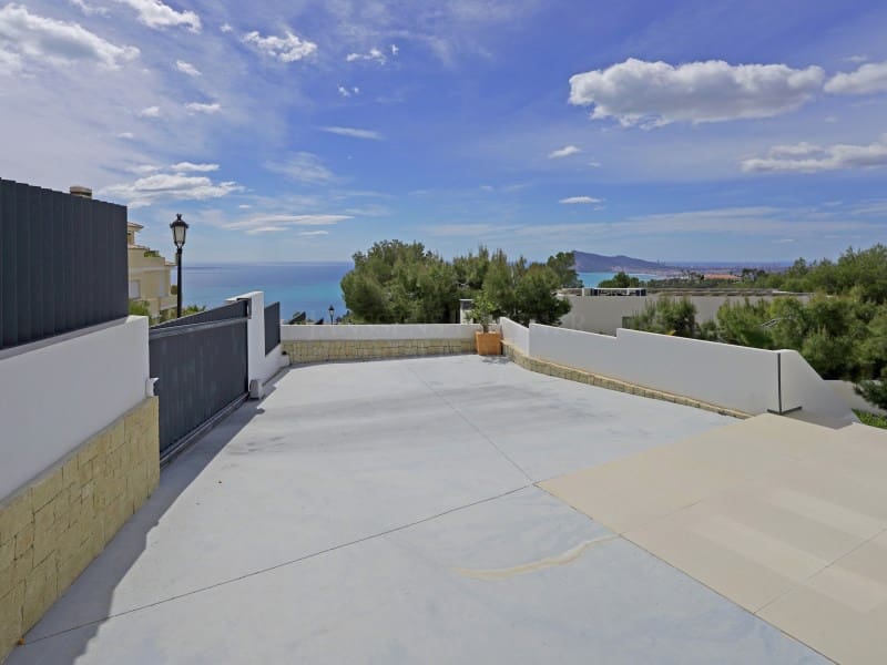 Chalet de 4 habitaciones en Altea en venta con piscina - 3.150.000 € (Ref: 9851214)