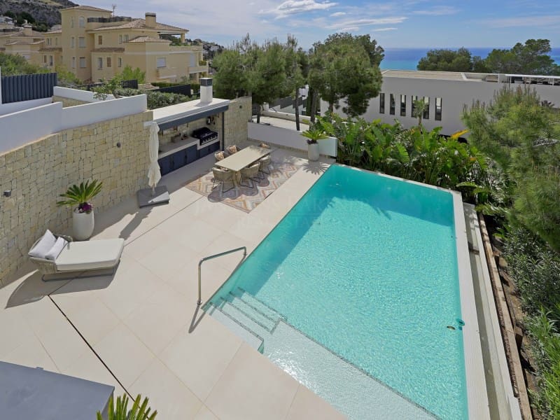 Chalet de 4 habitaciones en Altea en venta con piscina - 3.150.000 € (Ref: 9851214)