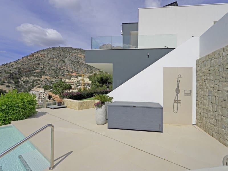 Chalet de 4 habitaciones en Altea en venta con piscina - 3.150.000 € (Ref: 9851214)