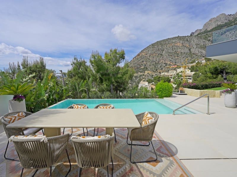 Chalet de 4 habitaciones en Altea en venta con piscina - 3.150.000 € (Ref: 9851214)