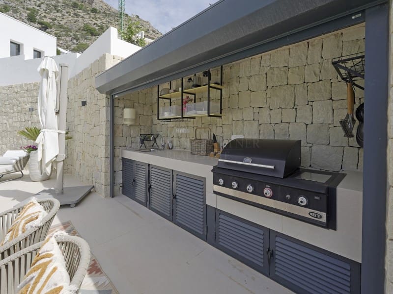 Chalet de 4 habitaciones en Altea en venta con piscina - 3.150.000 € (Ref: 9851214)