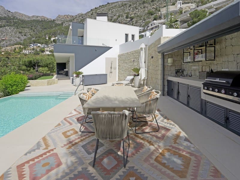 Chalet de 4 habitaciones en Altea en venta con piscina - 3.150.000 € (Ref: 9851214)