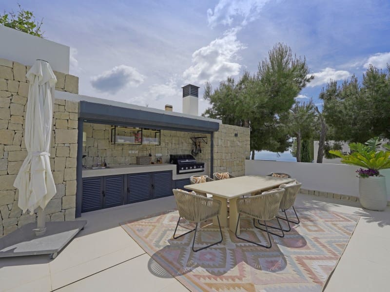 Chalet de 4 habitaciones en Altea en venta con piscina - 3.150.000 € (Ref: 9851214)