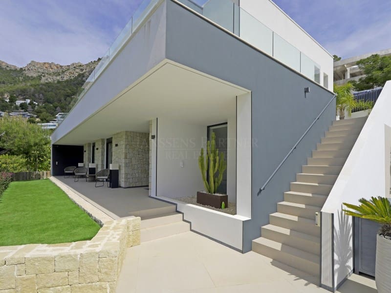 Chalet de 4 habitaciones en Altea en venta con piscina - 3.150.000 € (Ref: 9851214)