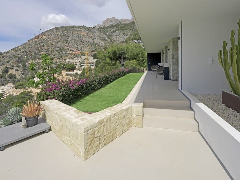 Chalet de 4 habitaciones en Altea en venta con piscina - 3.150.000 € (Ref: 9851214)
