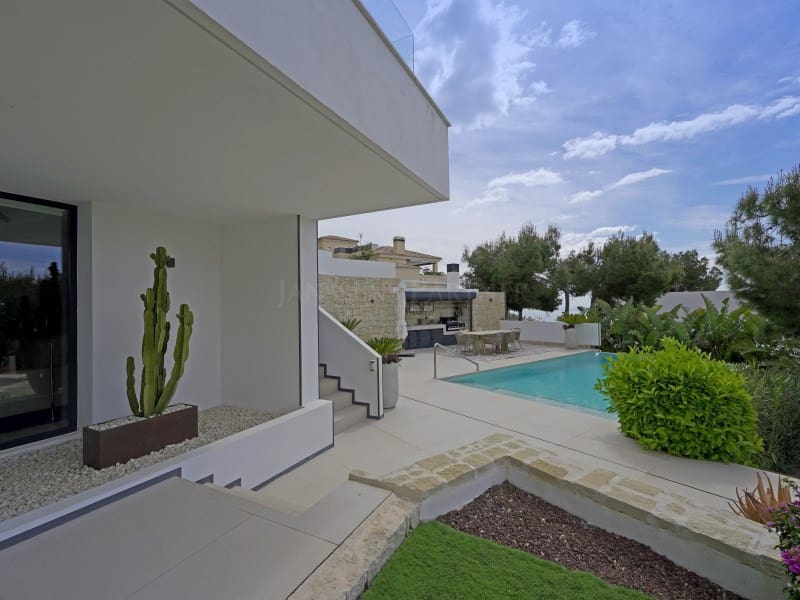 Chalet de 4 habitaciones en Altea en venta con piscina - 3.150.000 € (Ref: 9851214)