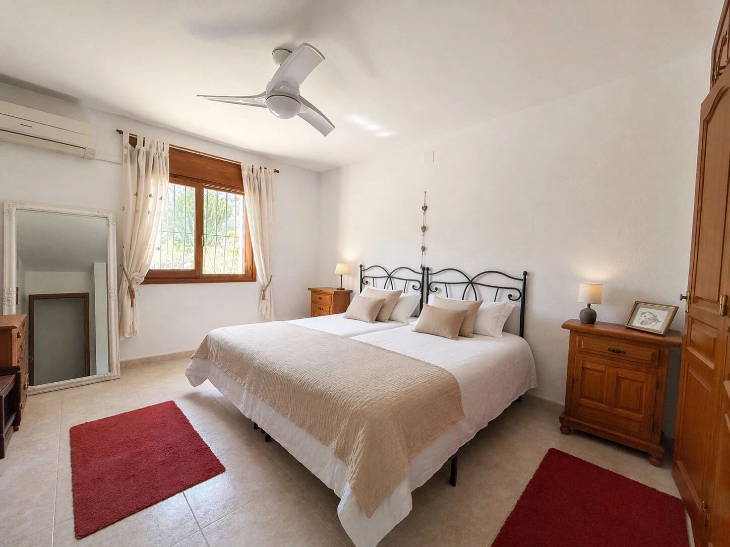 2 soveværelse Villa til salg i Orba med swimmingpool - € 375.000 (Ref: 9851218)
