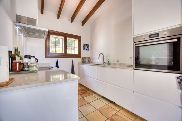 4 soveværelse Villa til salg i Monte Pego, Pego med swimmingpool - € 550.000 (Ref: 9851220)