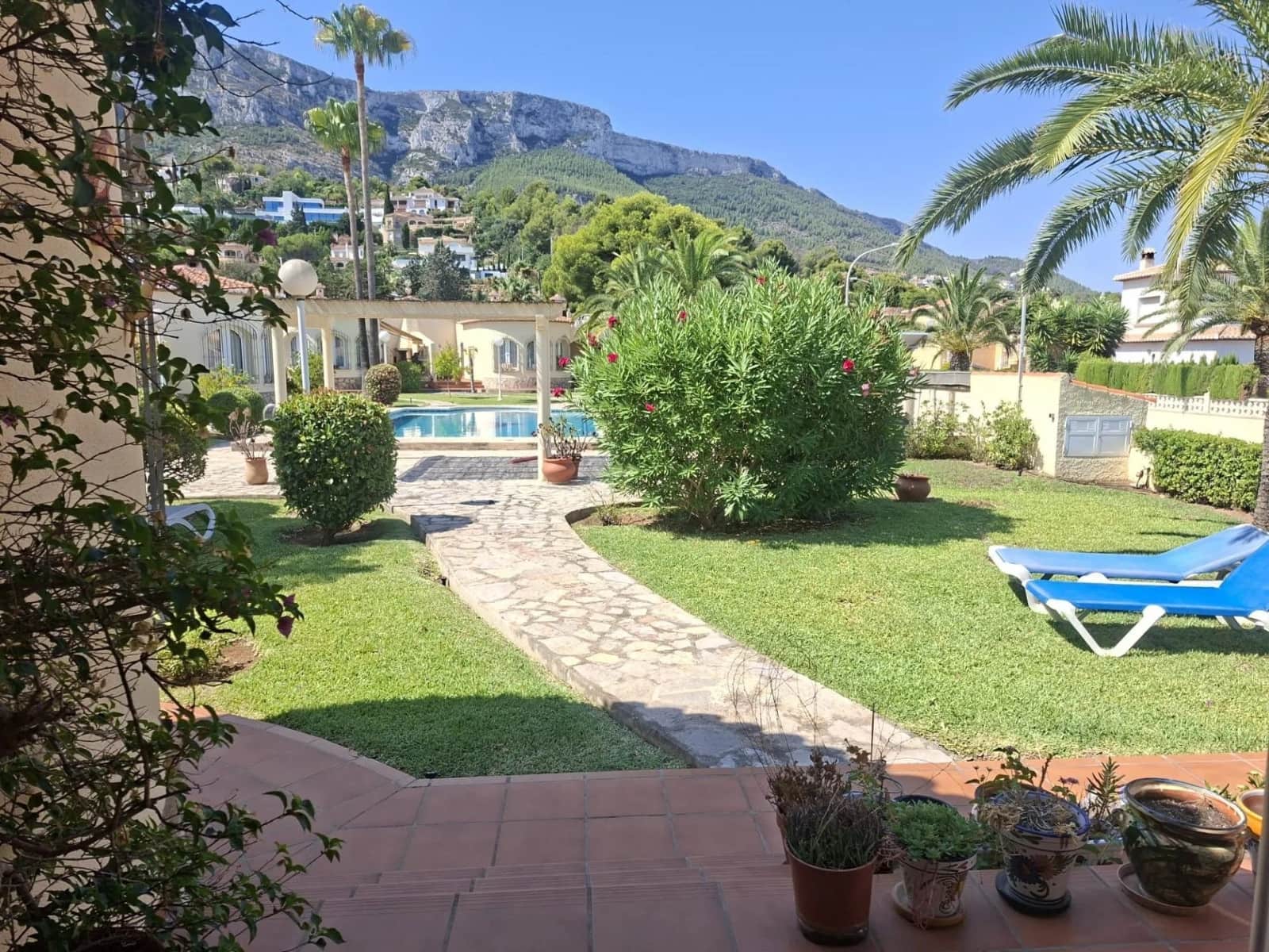 2 soveværelse Villa til salg i Denia med swimmingpool - € 320.000 (Ref: 9851221)