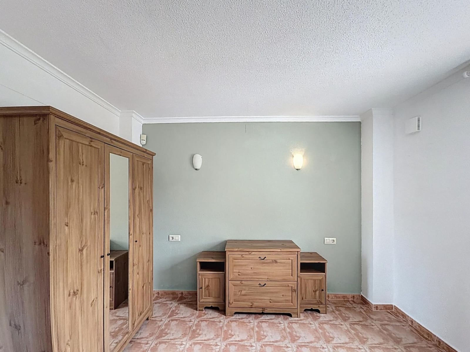 2 Zimmer Apartment zu verkaufen in Moraira mit Pool - 175.000 € (Ref: 9851229)