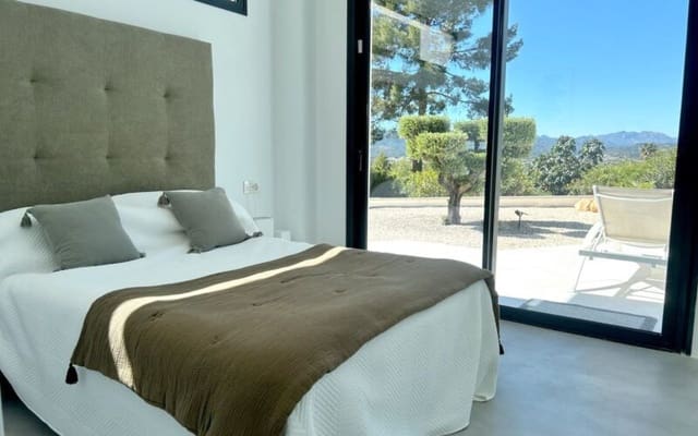 4 bedroom Villa for sale in Javea / Xàbia with pool - € 1,475,000 (Ref: 9851230)