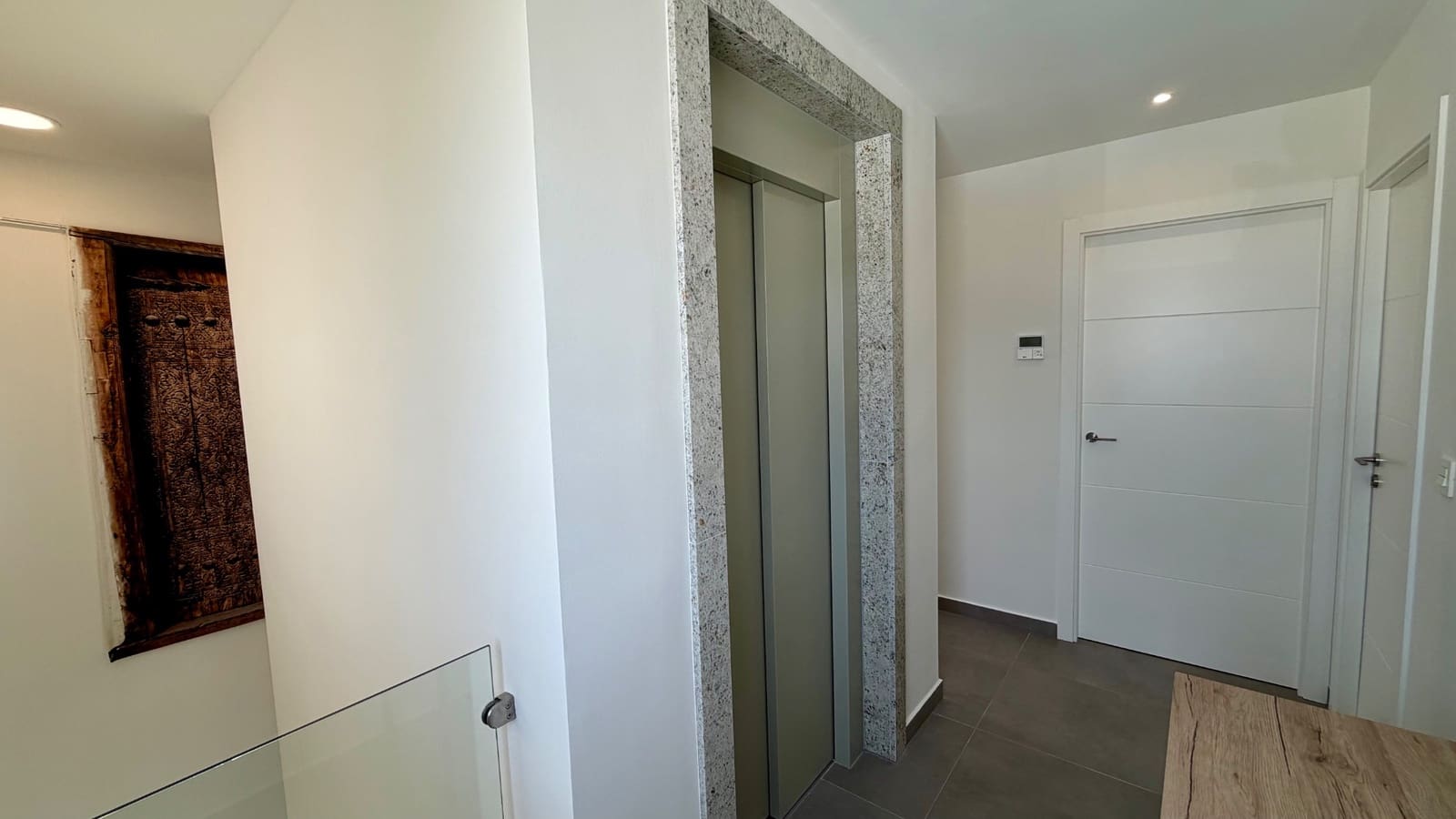 4 Zimmer Villa zu verkaufen in La Marina mit Pool Garage - 695.000 € (Ref: 9851231)