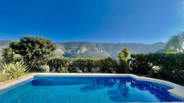 3 soveværelse Villa til salg i Pedreguer med swimmingpool - € 545.000 (Ref: 9851233)