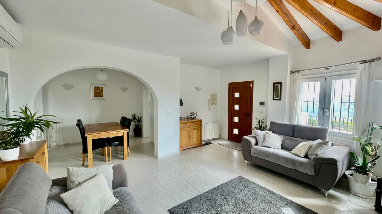 3 soveværelse Villa til salg i Pedreguer med swimmingpool - € 545.000 (Ref: 9851233)