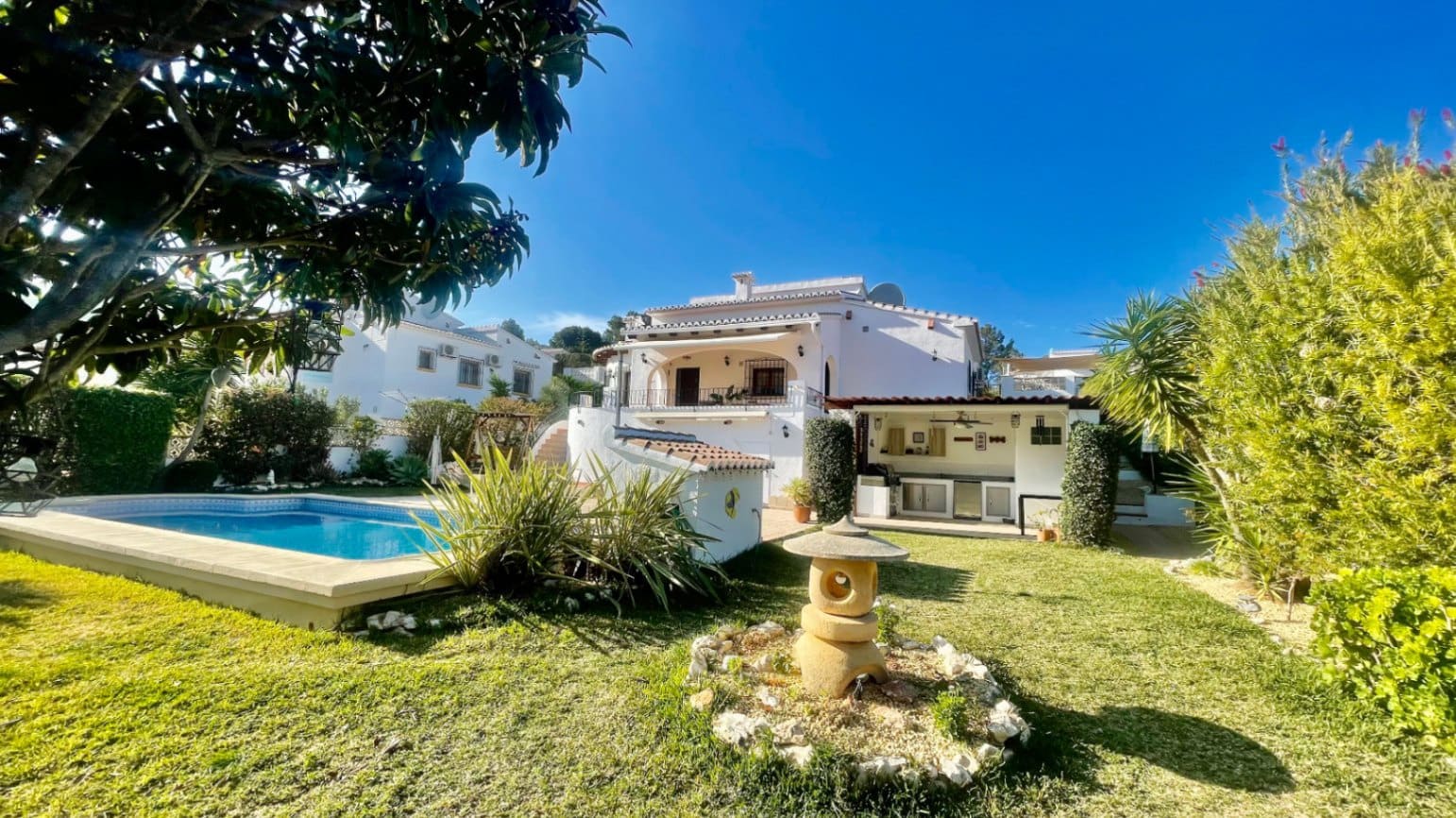 3 soveværelse Villa til salg i Pedreguer med swimmingpool - € 545.000 (Ref: 9851233)