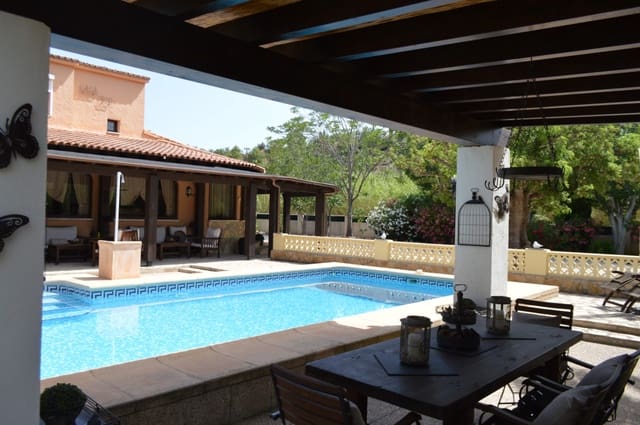 4 soveværelse Finca/Landehus til salg i Jalón / Xaló med swimmingpool - € 468.000 (Ref: 9851234)