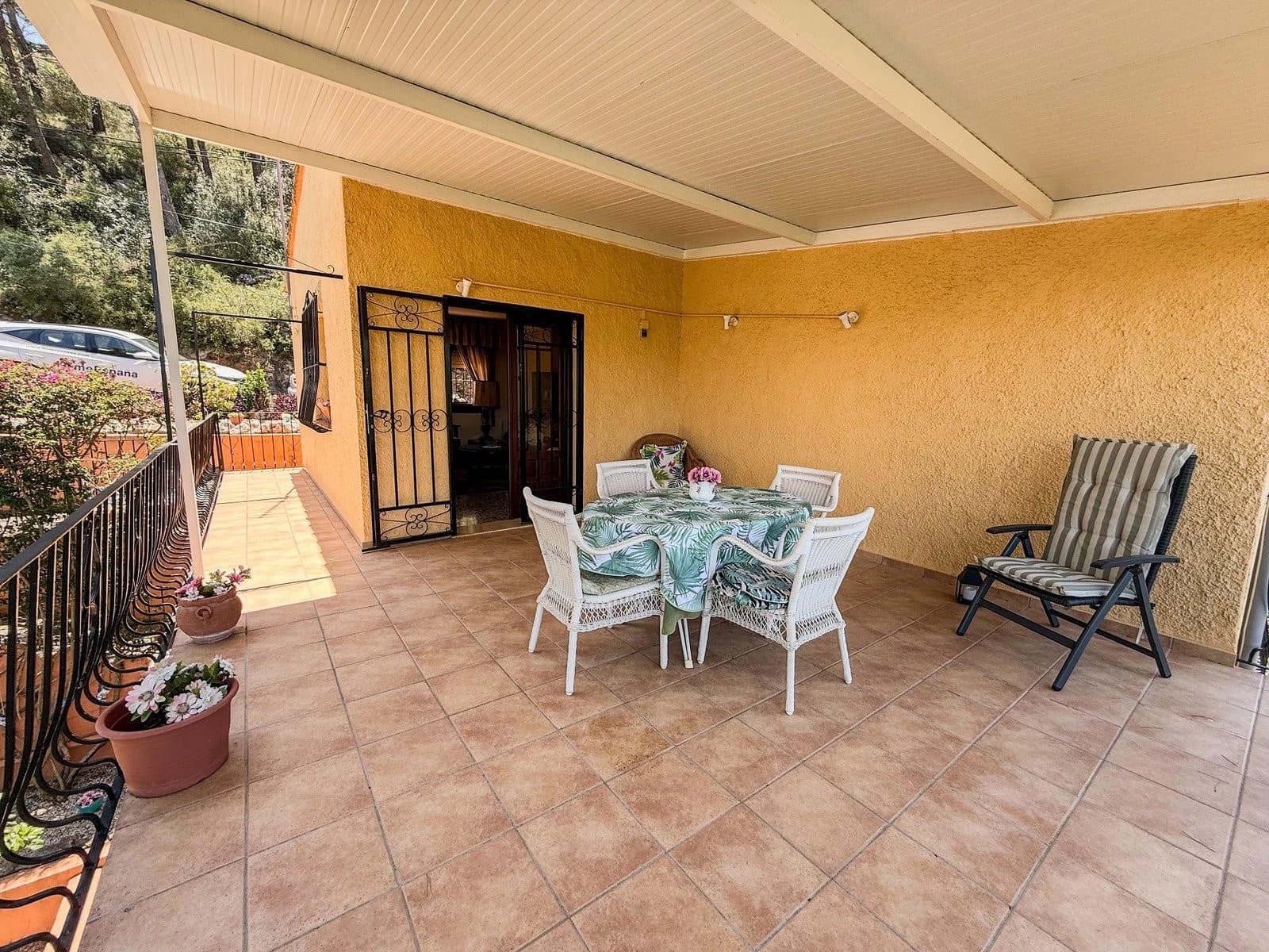 3 soveværelse Finca/Landehus til salg i Jalon / Xalo - € 230.000 (Ref: 9851238)