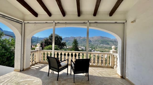 3 bedroom Villa for sale in Orba - € 339,000 (Ref: 9851239)