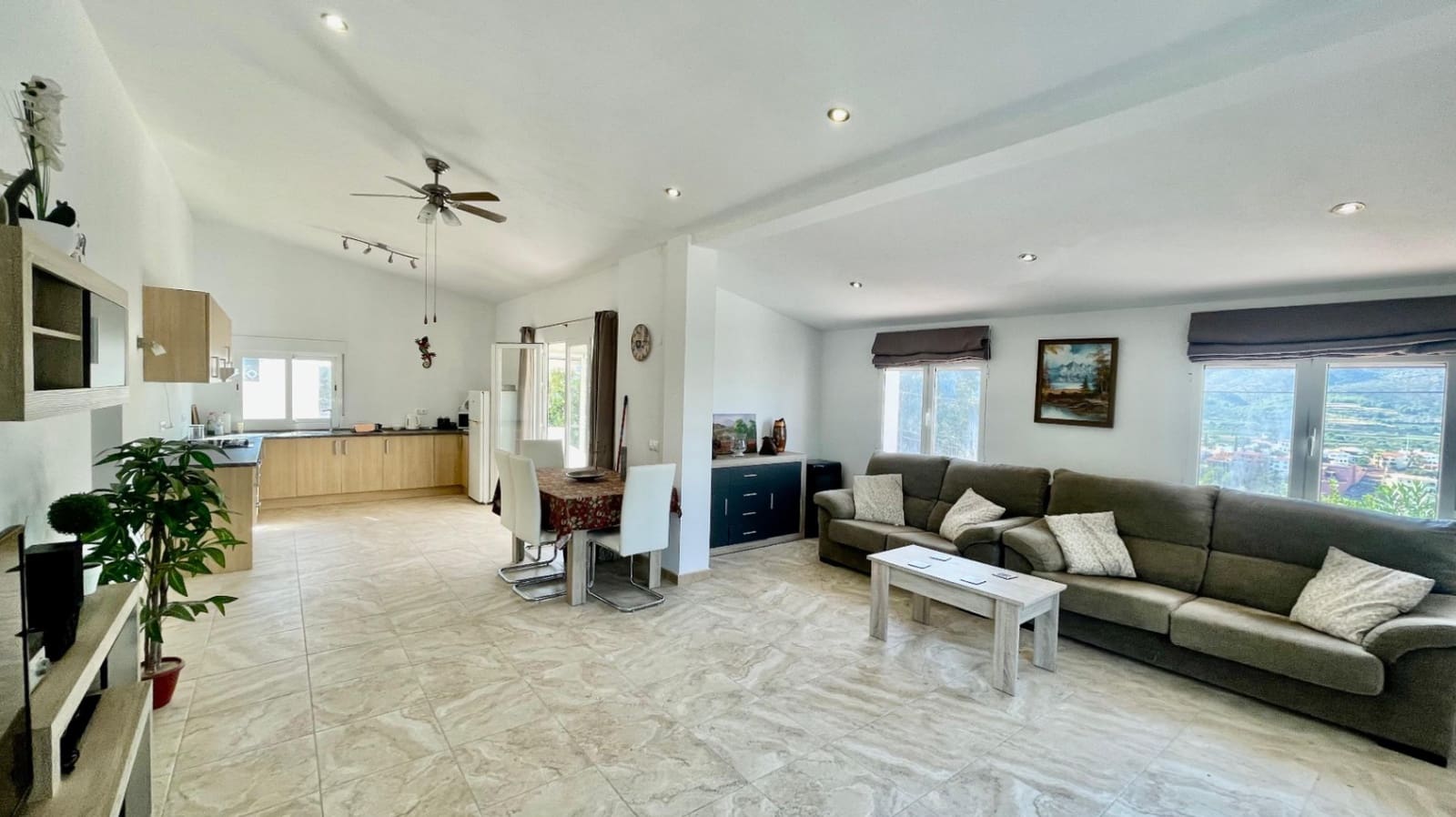 3 soveværelse Villa til salg i Orba - € 339.000 (Ref: 9851239)
