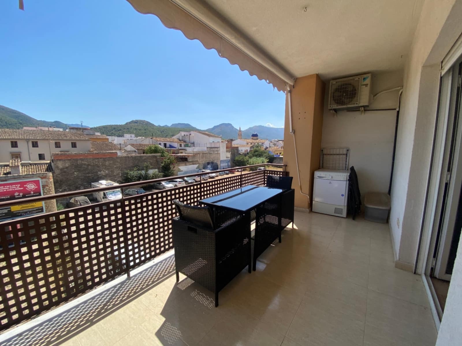 3 bedroom Penthouse for sale in Jalon / Xalo - € 215,000 (Ref: 9851240)