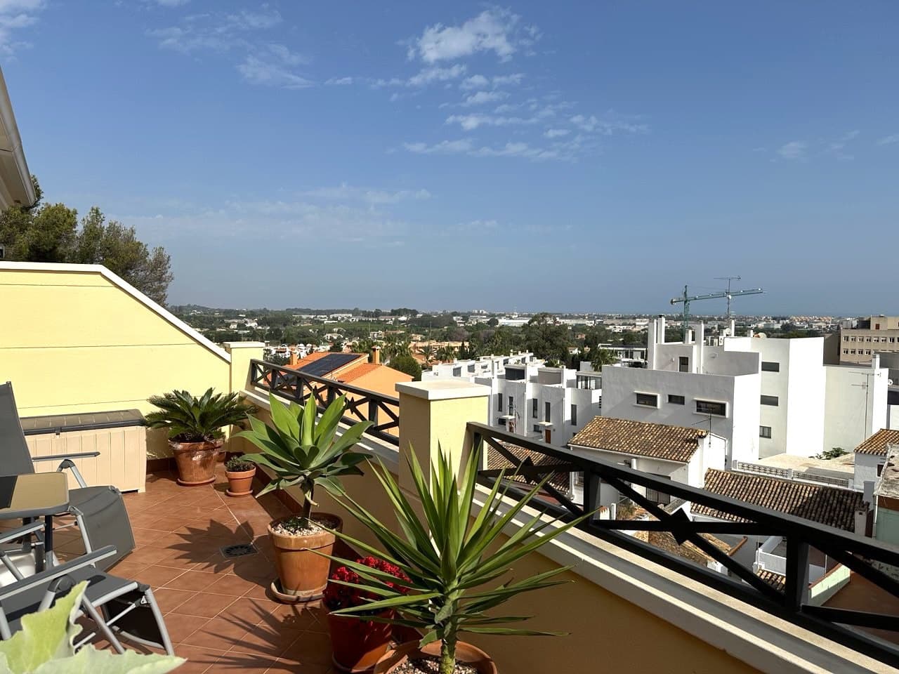 2 bedroom Penthouse for sale in Denia with pool - € 297,000 (Ref: 9851242)