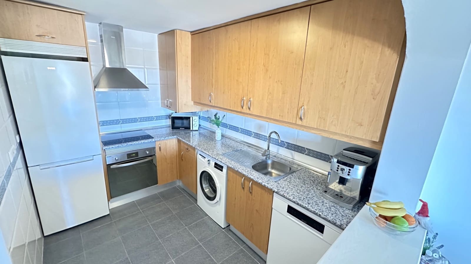 2 bedroom Penthouse for sale in Denia with pool - € 297,000 (Ref: 9851242)
