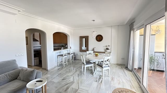 Ático de 2 habitaciones en Dénia en venta con piscina - 297.000 € (Ref: 9851242)