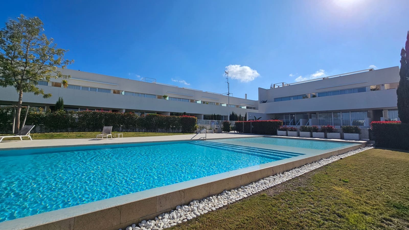 2 sypialnia Apartament na sprzedaż w Torrevieja z basenem - 294 900 € (Ref: 9851246)