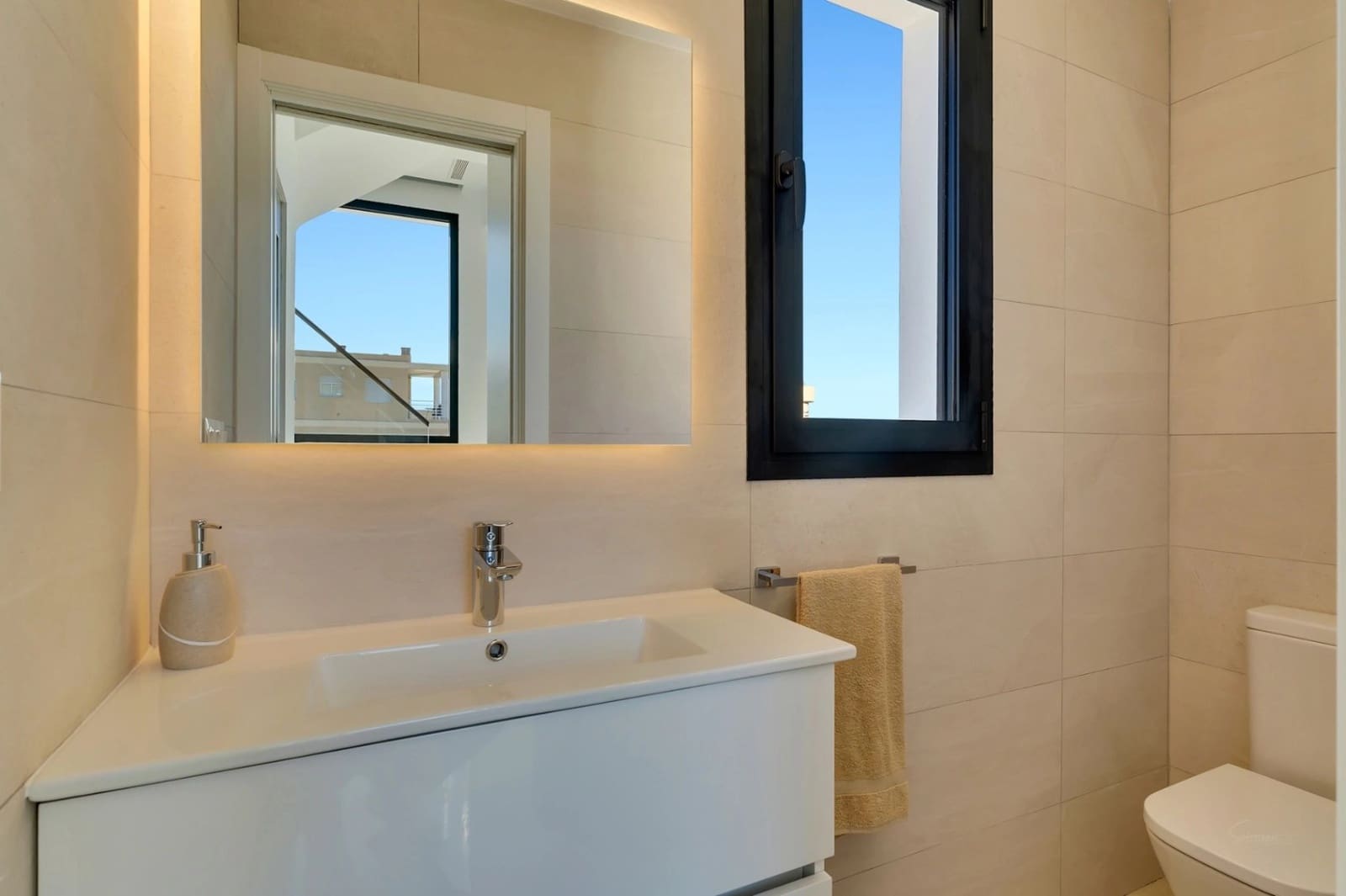 3 soverom Penthouse til salgs i Oliva med svømmebasseng - € 895 000 (Ref: 9851247)