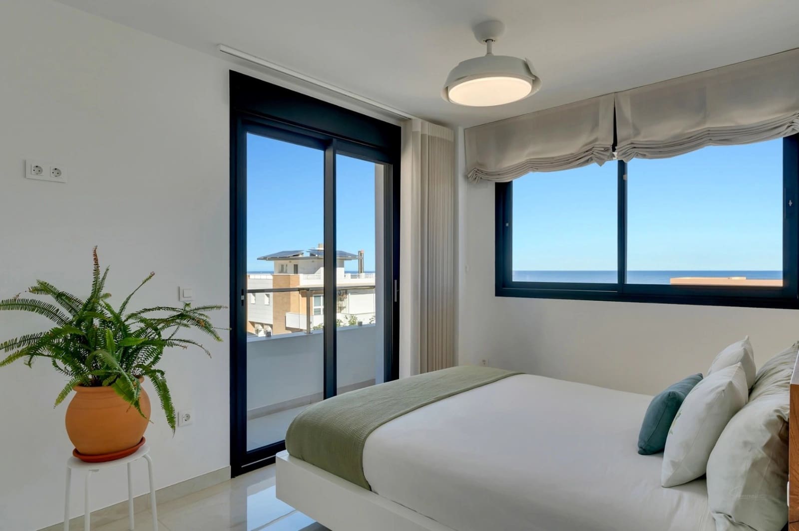 3 soverom Penthouse til salgs i Oliva med svømmebasseng - € 895 000 (Ref: 9851247)