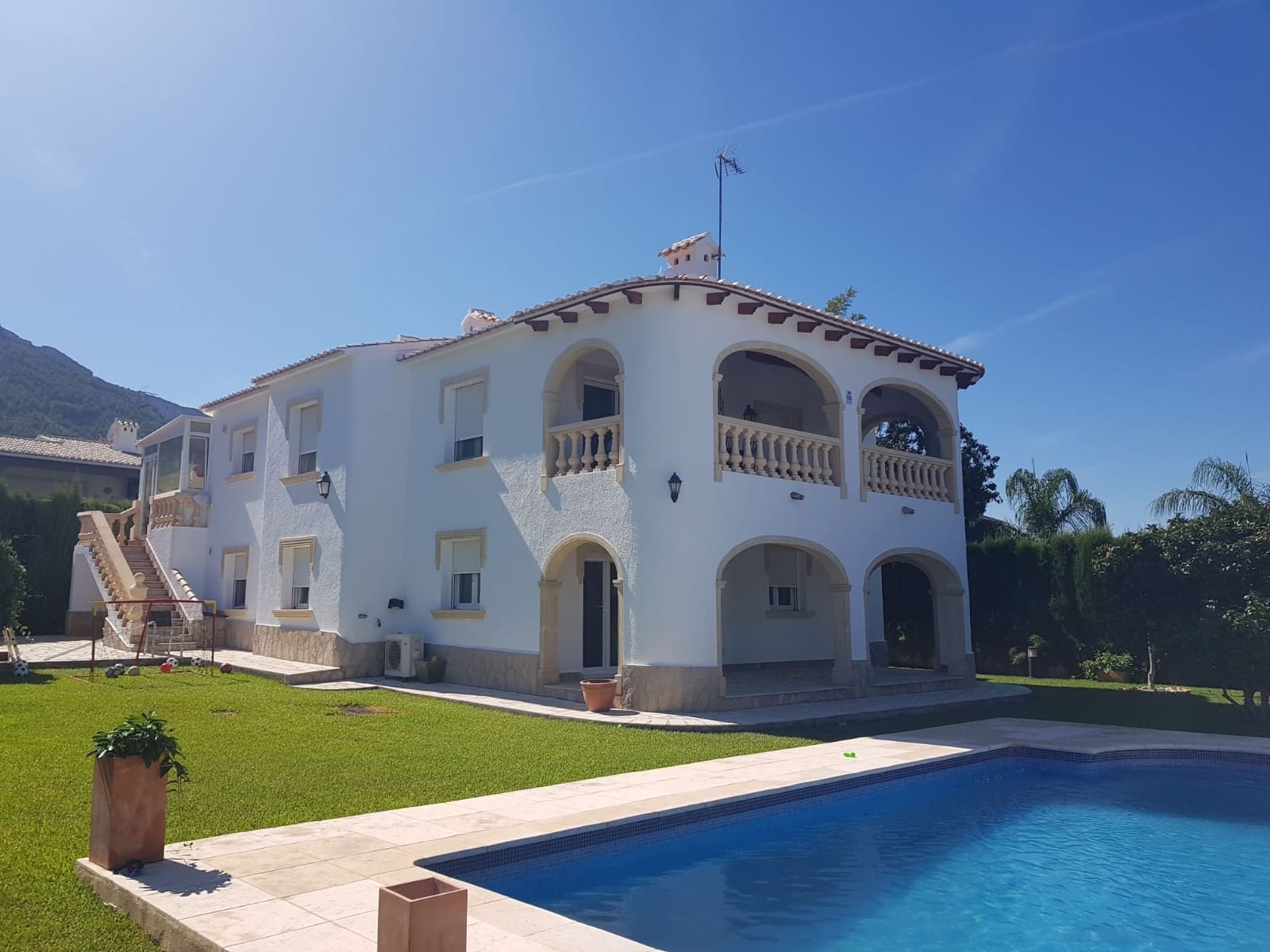 3 slaapkamer Villa te koop in Denia met zwembad - € 799.000 (Ref: 9851251)