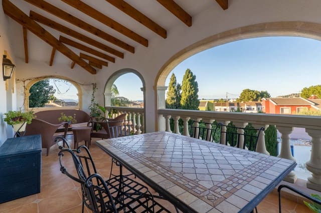 3 slaapkamer Villa te koop in Dénia met zwembad - € 799.000 (Ref: 9851251)