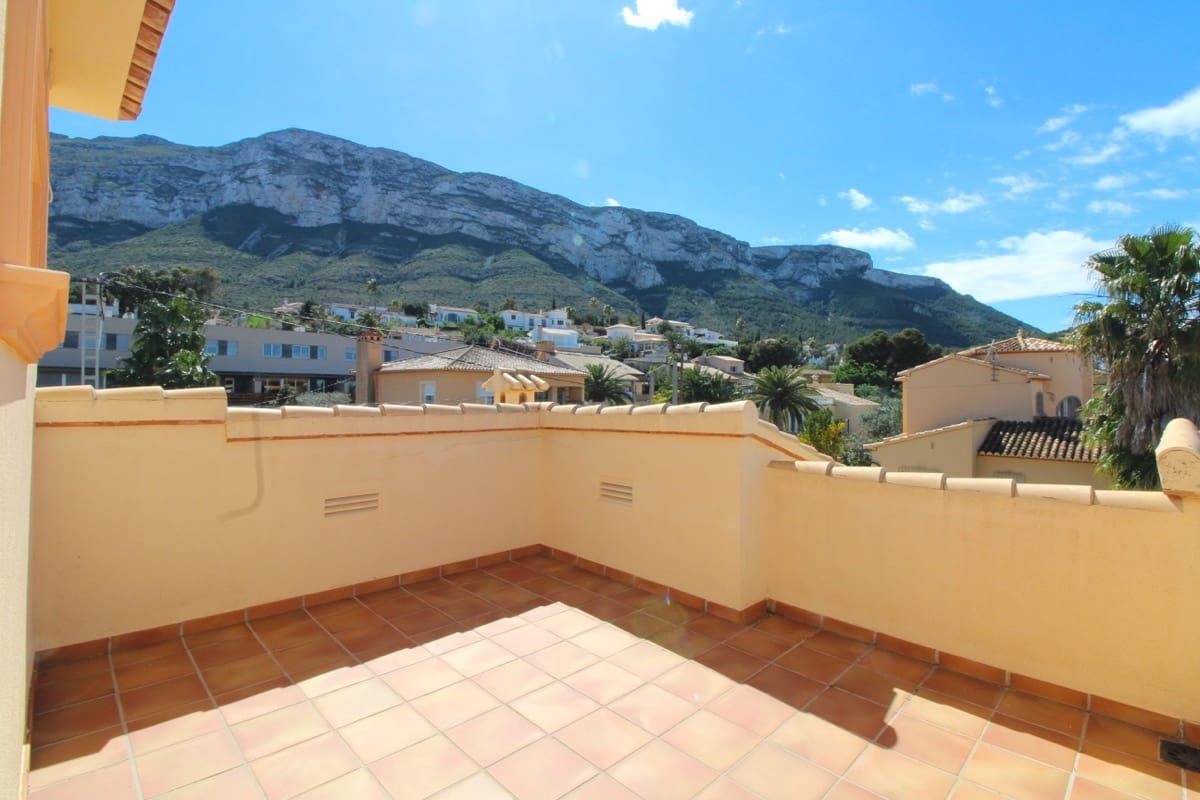 5 quarto Moradia para venda em Denia com piscina garagem - 795 000 € (Ref: 9851252)