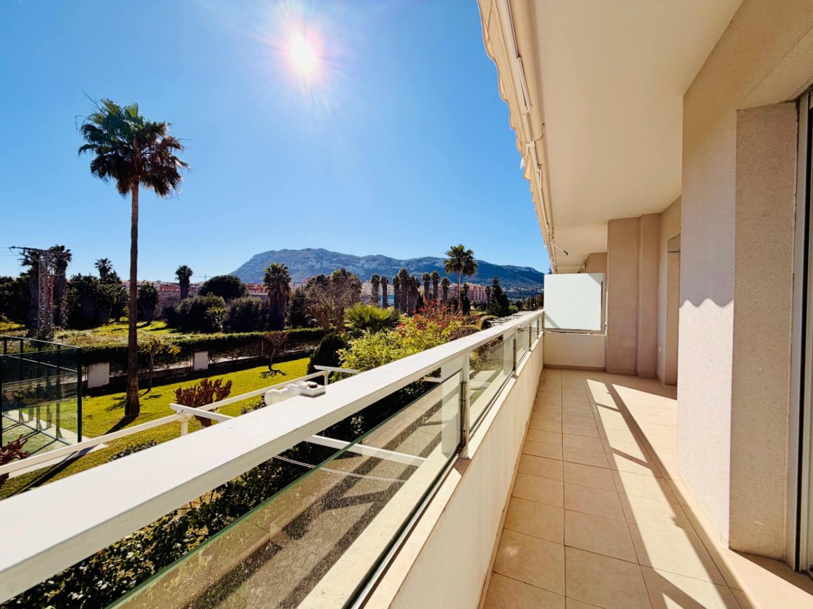 2 sovrum Lägenhet till salu i Denia med pool - 329 000 € (Ref: 9851254)