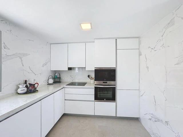 4 soverom Villa til salgs i Moraira, Teulada-Moraira med svømmebasseng - € 890 000 (Ref: 9851255)