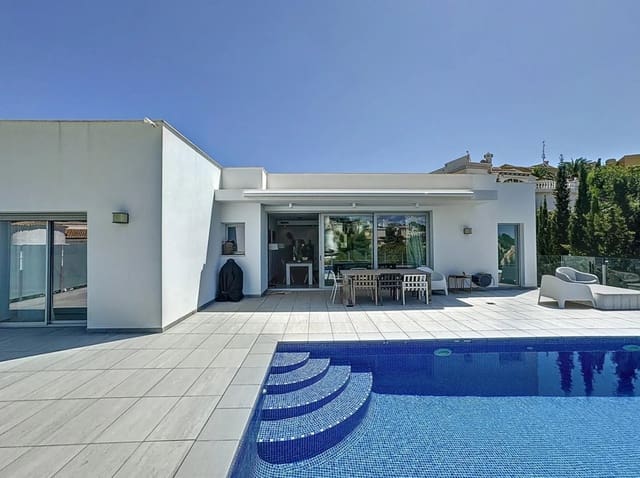 4 soverom Villa til salgs i Moraira, Teulada-Moraira med svømmebasseng - € 890 000 (Ref: 9851255)