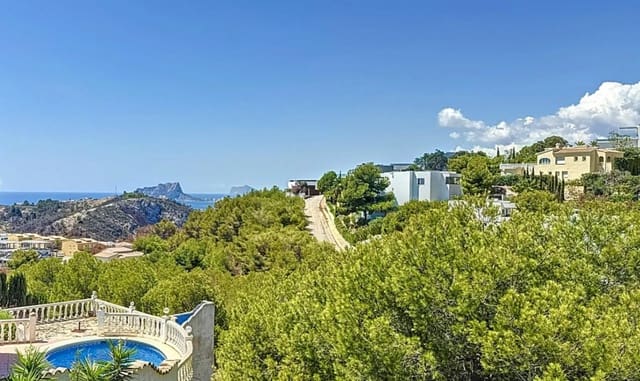 4 soverom Villa til salgs i Moraira, Teulada-Moraira med svømmebasseng - € 890 000 (Ref: 9851255)