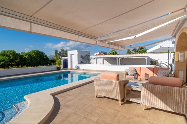 4 sovrum Villa till salu i Javea / Xàbia med pool - 1 150 000 € (Ref: 9851258)