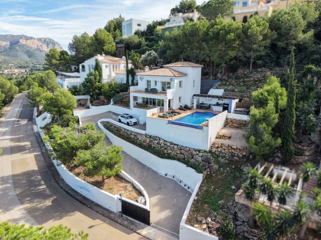 3 quarto Moradia para venda em Dénia com piscina - 795 000 € (Ref: 9851260)