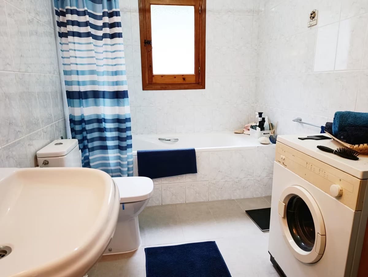 4 sypialnia Willa na sprzedaż w Orba z basenem - 460 000 € (Ref: 9851264)