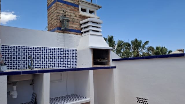 2 bedroom Townhouse for sale in Villamartin, Orihuela with pool - € 239,000 (Ref: 9851272)