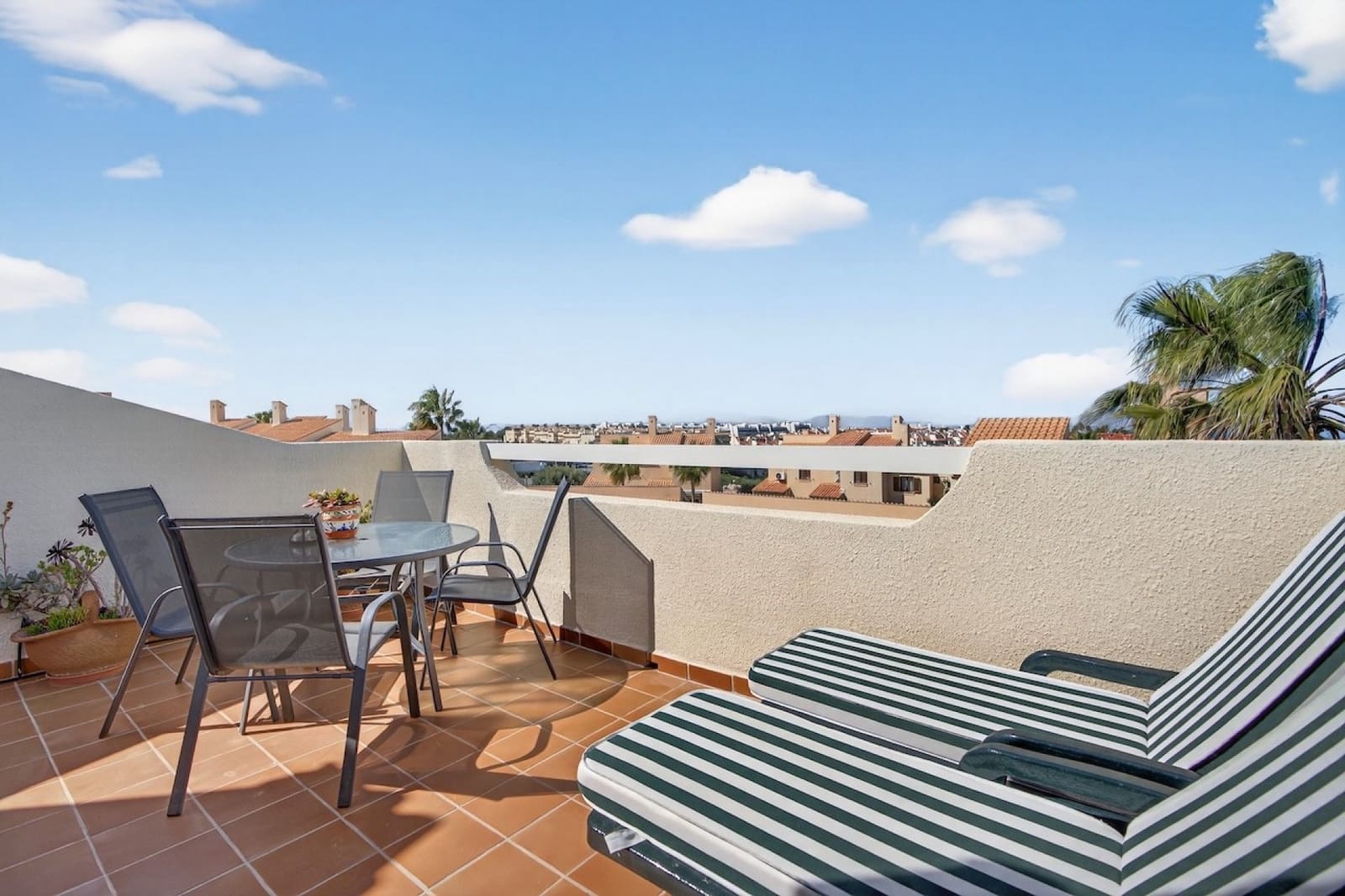 3 soverom Hus til salgs i Gran Alacant med svømmebasseng - € 366 000 (Ref: 9851275)