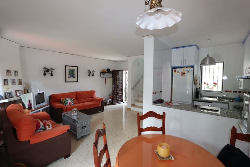3 soverom Hus til salgs i Denia med svømmebasseng - € 320 000 (Ref: 9851285)