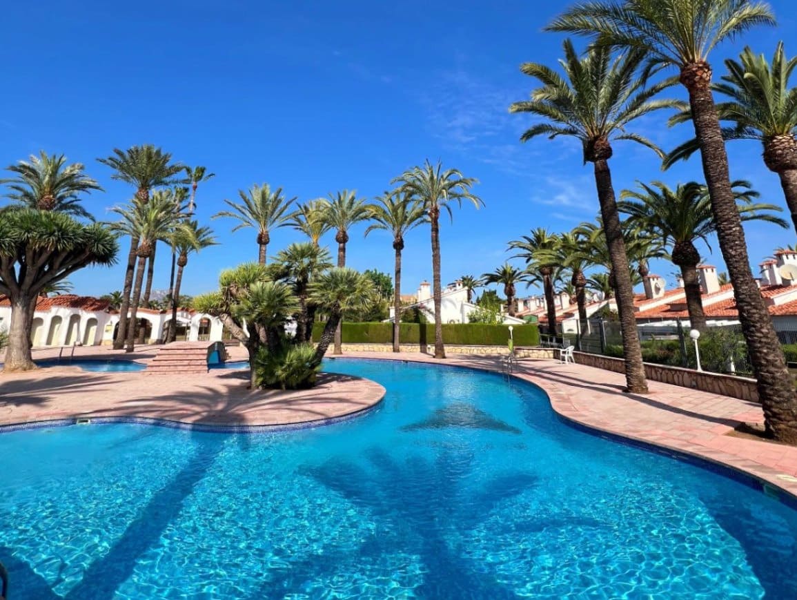 3 soverom Hus til salgs i Denia med svømmebasseng - € 320 000 (Ref: 9851285)