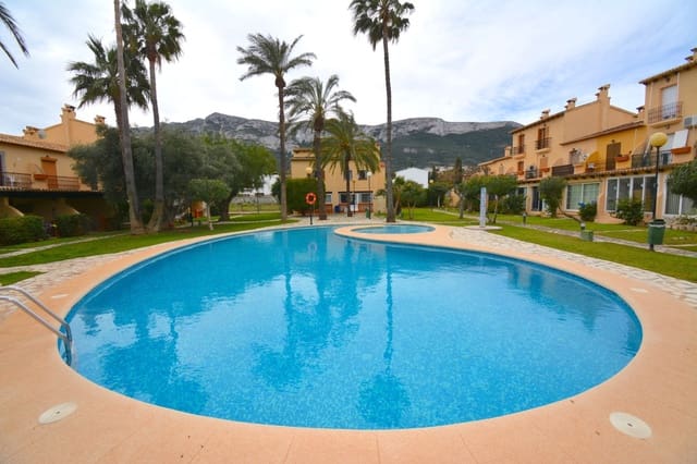 3 Zimmer Haus zu verkaufen in Dénia mit Pool - 290.000 € (Ref: 9851286)