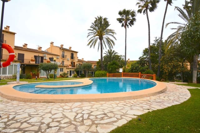3 Zimmer Haus zu verkaufen in Dénia mit Pool - 290.000 € (Ref: 9851286)