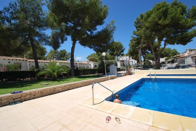3 quarto Casa em Banda para venda em Moraira, Teulada-Moraira com piscina - 269 000 € (Ref: 9851287)
