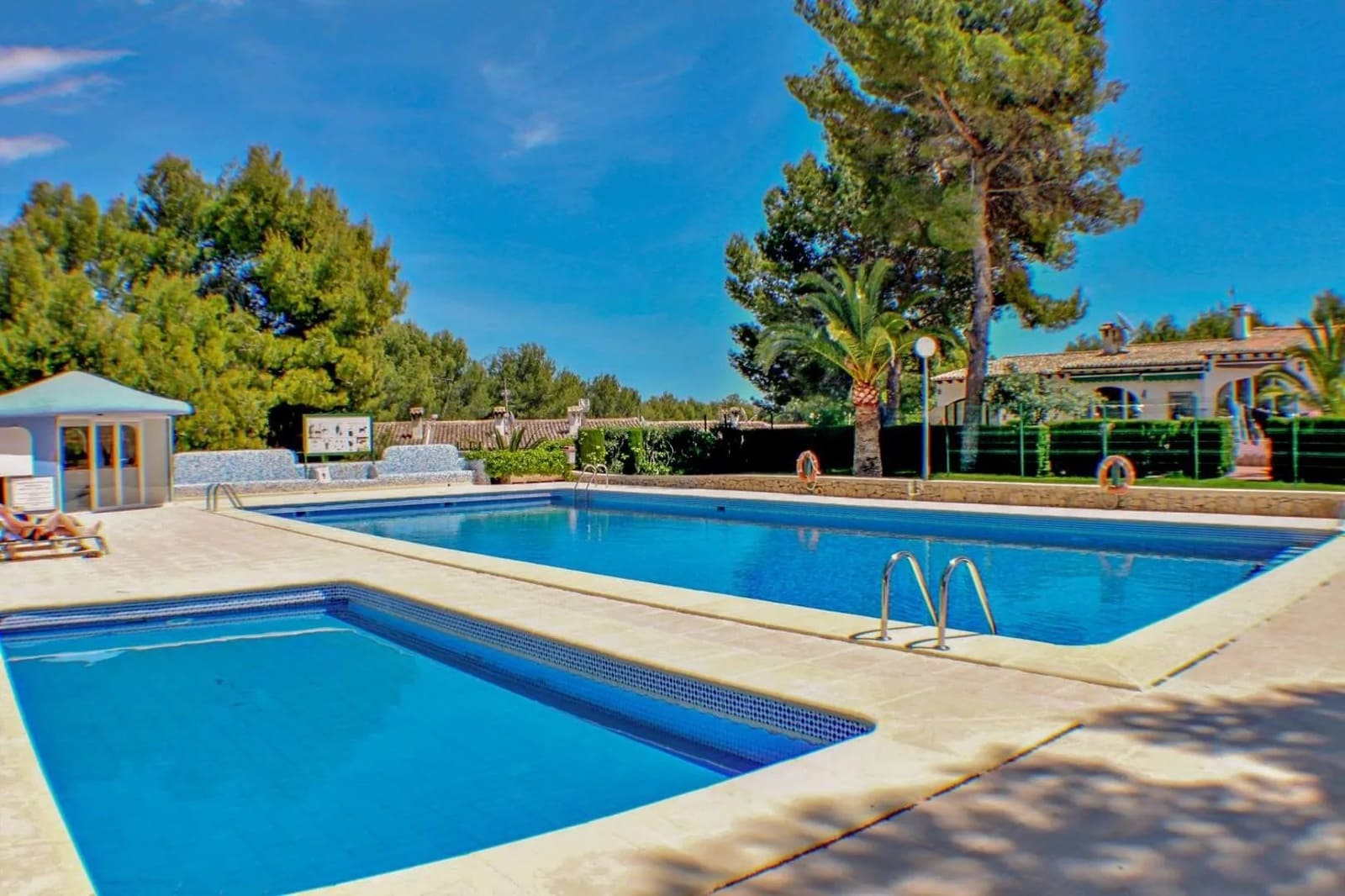 3 quarto Casa em Banda para venda em Moraira com piscina - 269 000 € (Ref: 9851287)