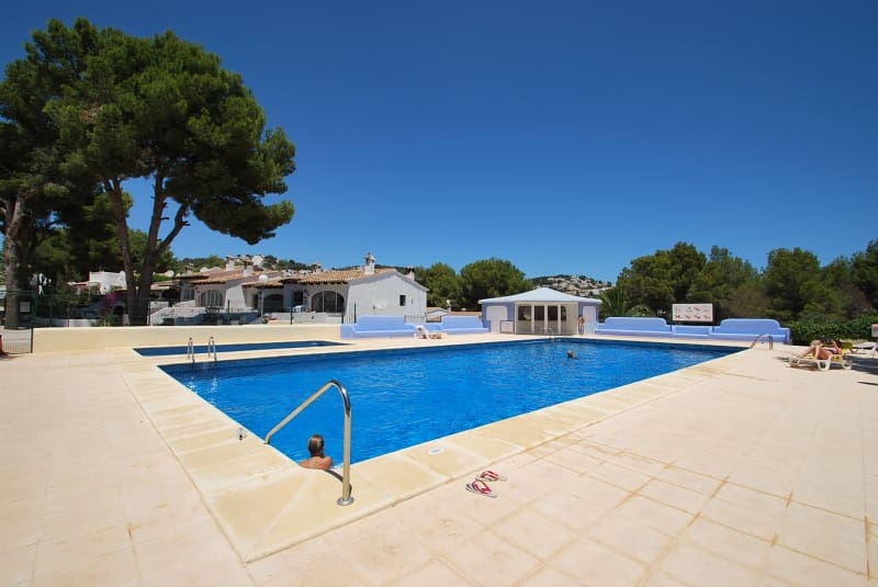 3 quarto Casa em Banda para venda em Moraira com piscina - 269 000 € (Ref: 9851287)